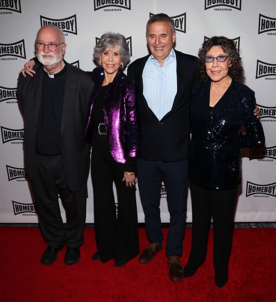 Grace & Frankie's Jane Fonda & Lily Tomlin Co-Host Lo Maximo Awards ...