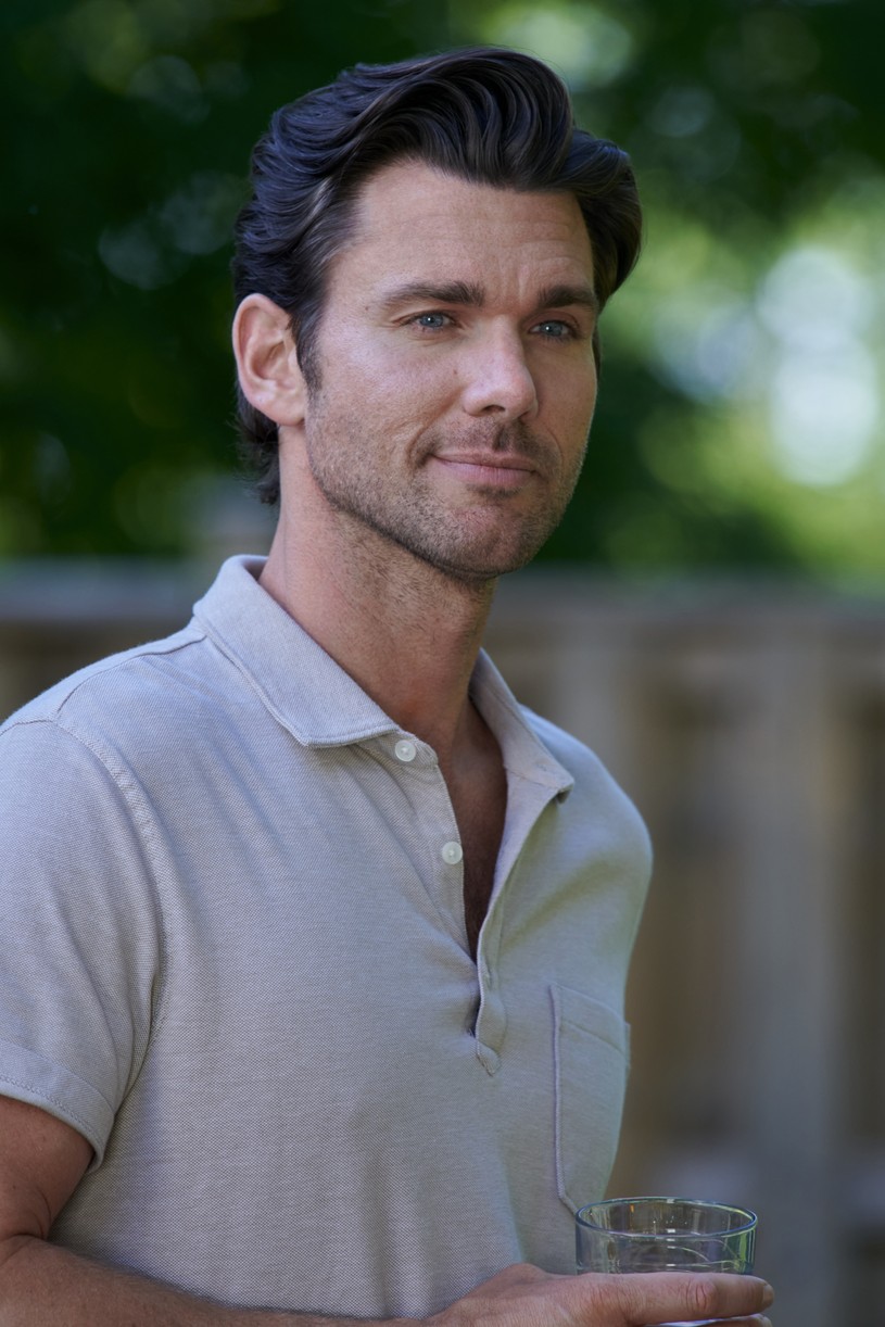 Hallmark's Kayla Wallace & Kevin McGarry Admit Some Butterflies Did Escape While Filming