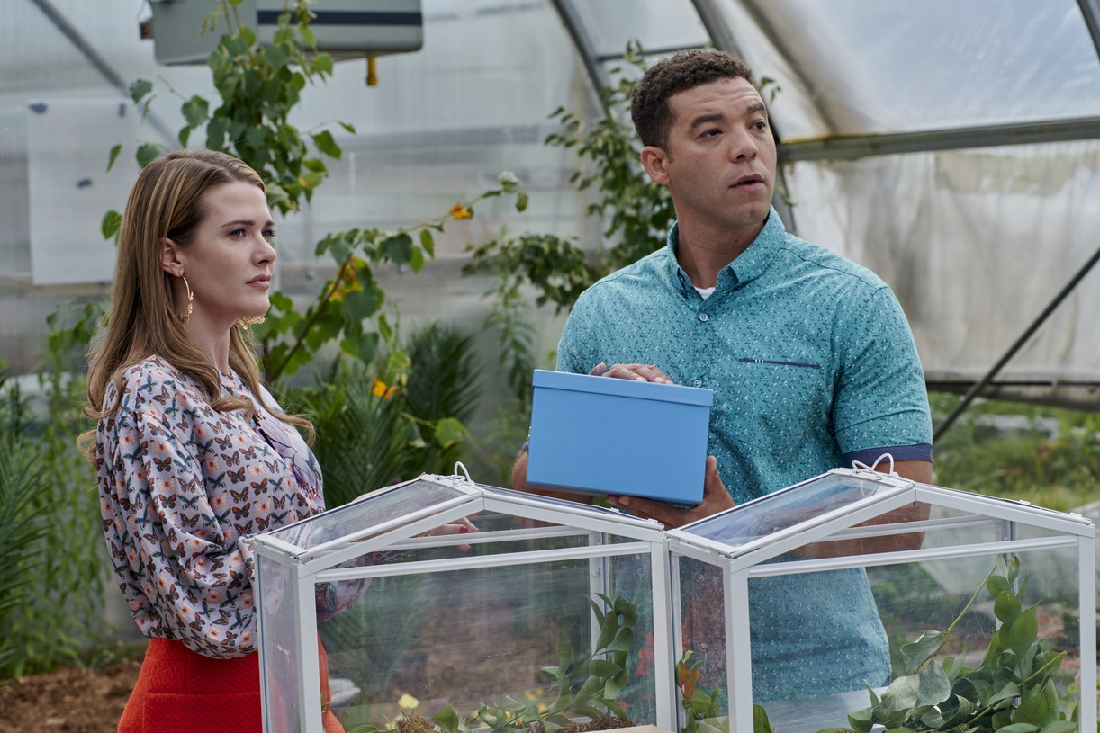 Hallmark's Kayla Wallace & Kevin McGarry Admit Some Butterflies Did