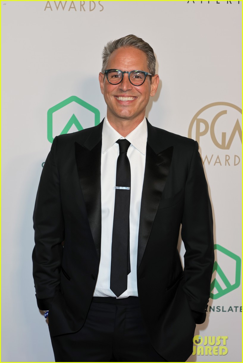 Kristen Stewart & Jessica Chastain Arrive in Style for Producers Guild