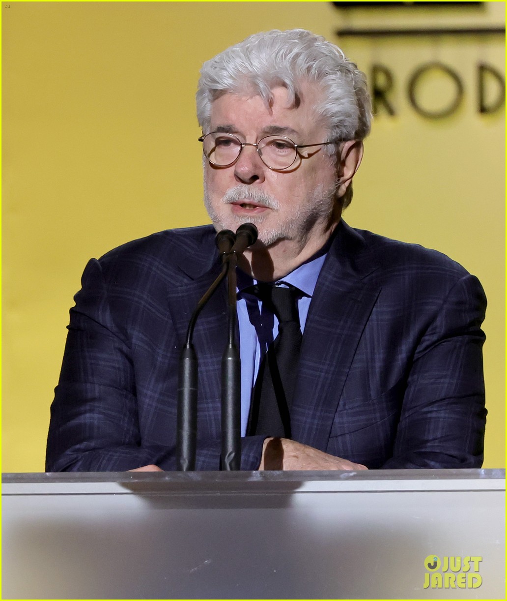 Kristen Stewart & Jessica Chastain Arrive in Style for Producers Guild