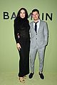 adriana lima shows off baby bump balmain fashion show andre lemmers 03