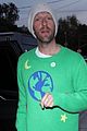 chris martin steps out for dinner with his kids in santa monica 04