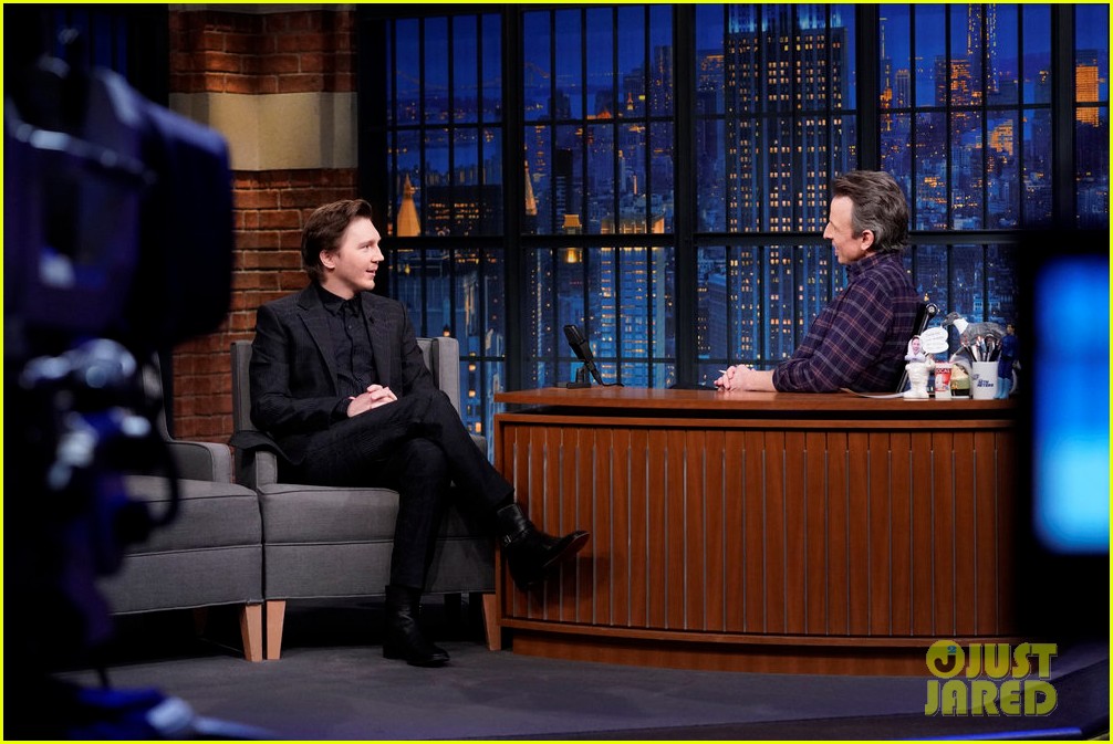 Paul Dano Says Saran Wrap Is Not a Fan of His Riddler Costume Photo