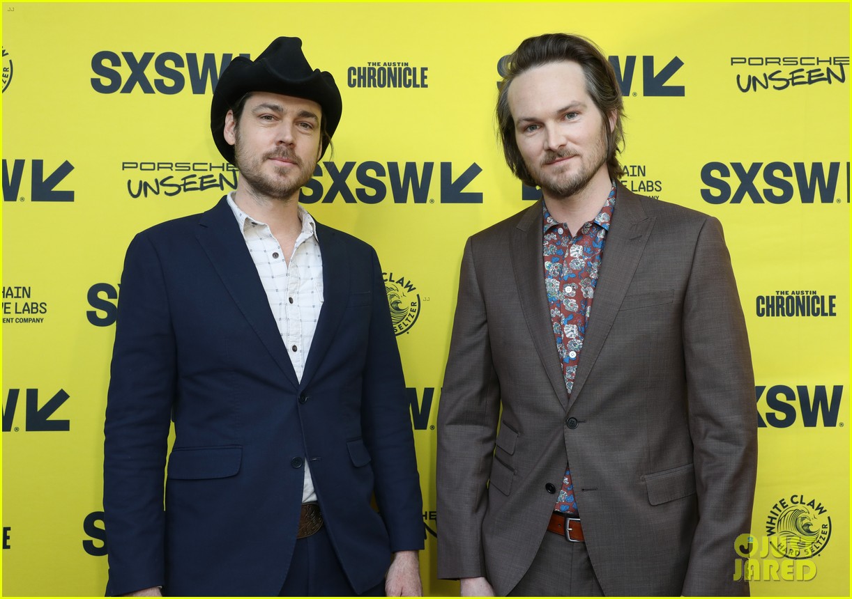 Photo: sandra bullock daniel radcliffe promote the lost city at sxsw 17