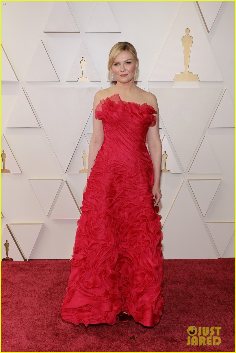 Amy Schumer Responds to Backlash for Kirsten Dunst Joke at Oscars 2022