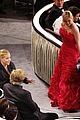 amy schumer kirsten dunst moment at oscars 05
