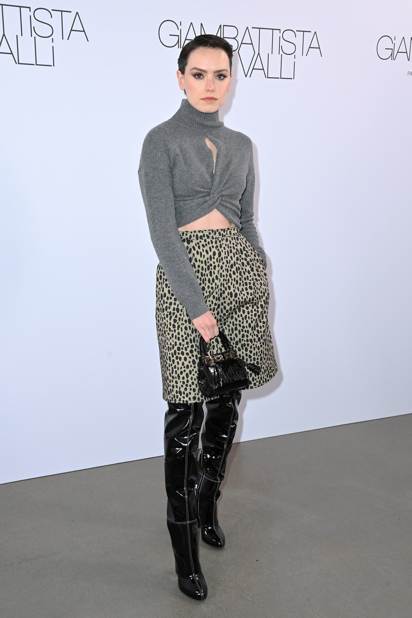 Vanessa Hudgens & Daisy Ridley Have Major Fashion Moments at