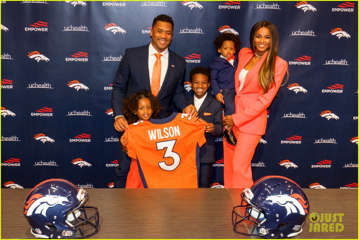 Russell Wilson is Supported by Ciara & Their Kids While Getting Introduced to Denver Broncos: Photo 4724299 | Celebrity Babies, Ciara, Future Wilburn, Russell Wilson, Sienna Wilson, Win Wilson Pictures | Just Jared