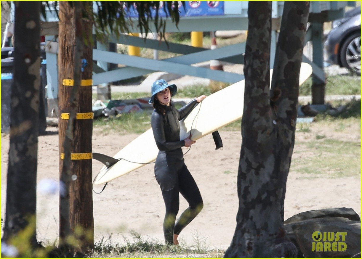 Photo: adam brody shirtless surfing with leighton meester 111 | Photo