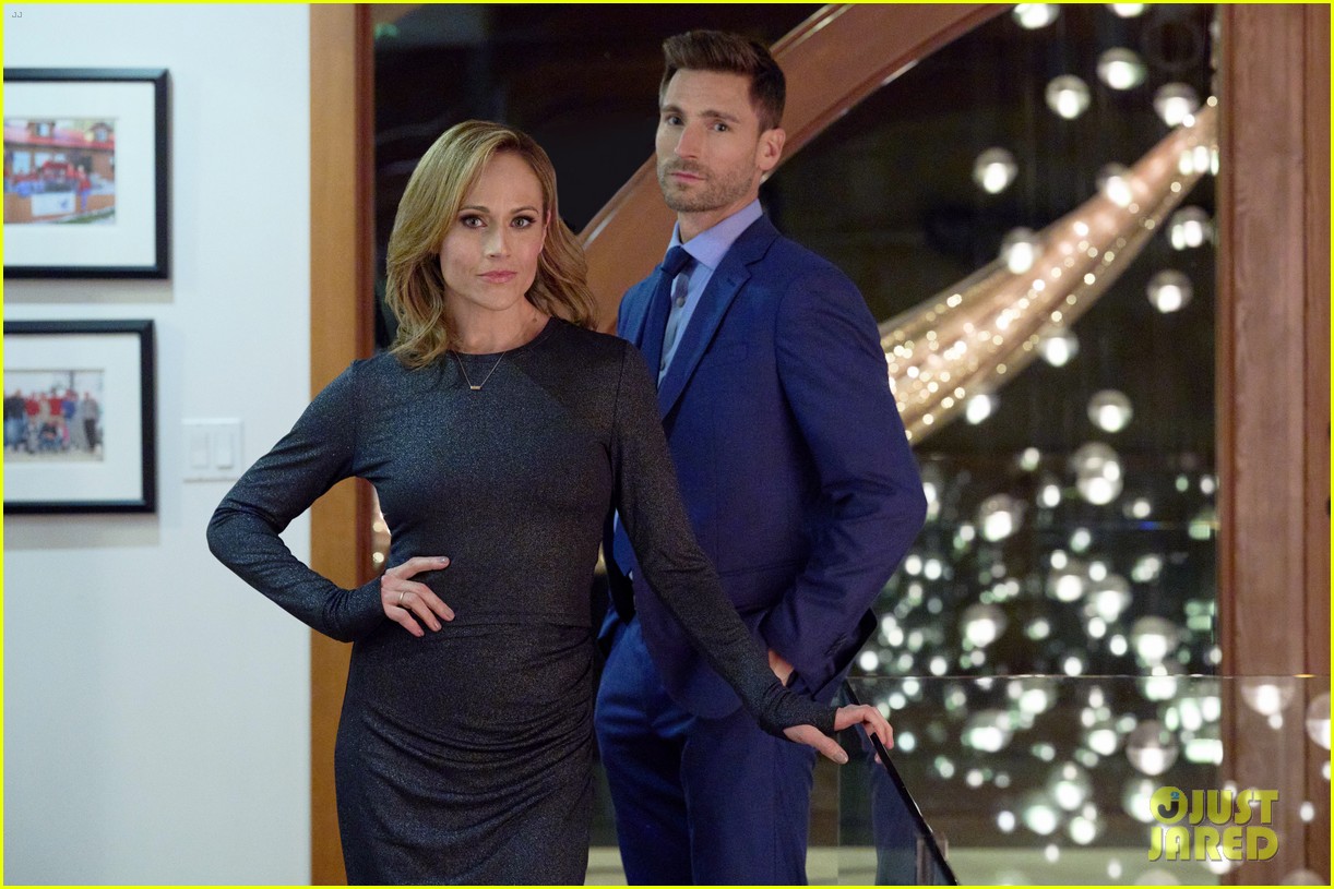 Andrew Walker Binged 'Mare of Easttown' & 'True Detective' To Prepare