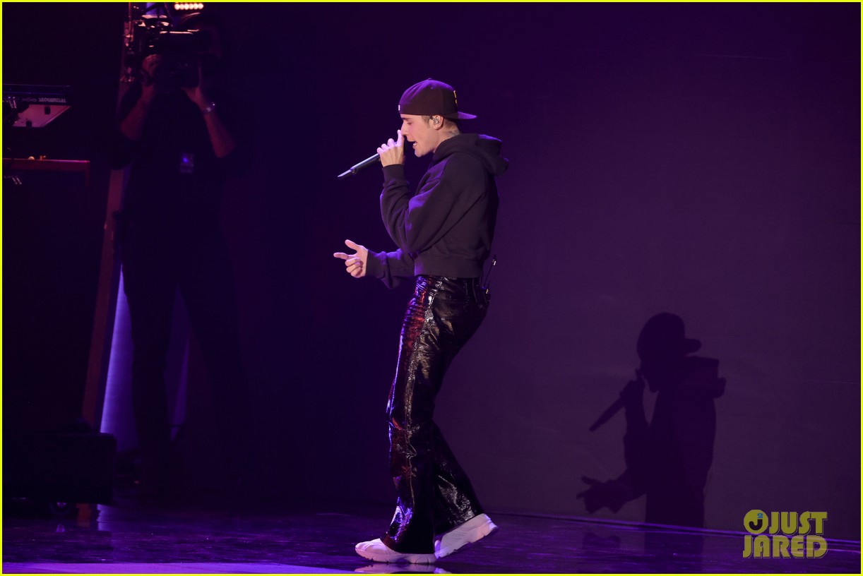 Justin Bieber Performs Nominated Song 'Peaches' at Grammys 2022 Photo