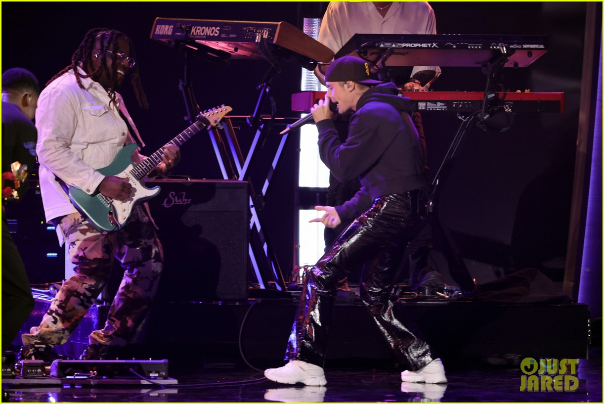 Justin Bieber Performs Nominated Song 'Peaches' at Grammys 2022 Photo