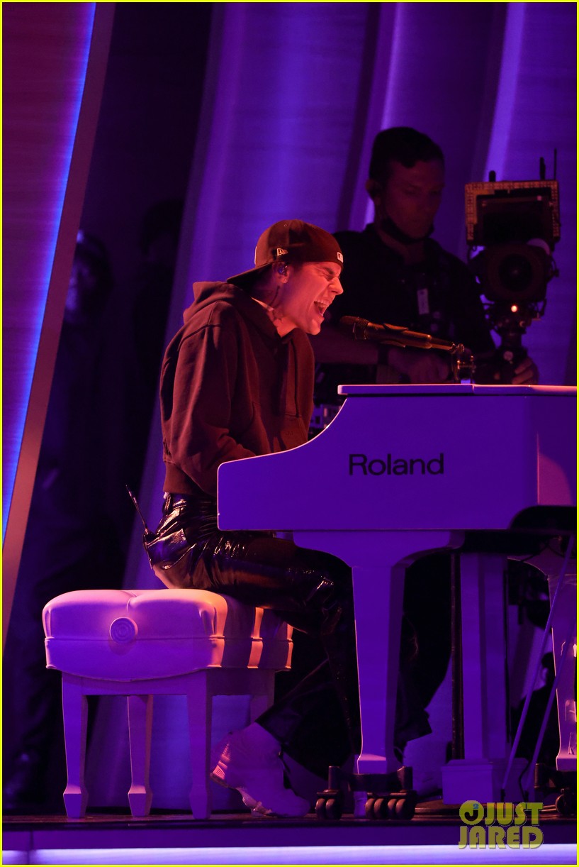 Justin Bieber Performs Nominated Song 'Peaches' at Grammys 2022 Photo