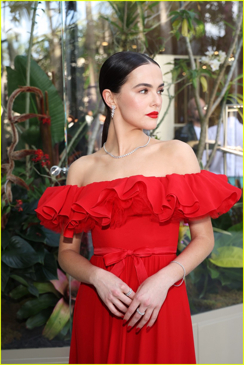 Zoey Deutch Gets All Glammed Up for Tiffany & Co. Event with Meadow