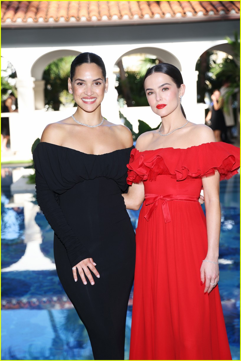 Zoey Deutch Gets All Glammed Up for Tiffany & Co. Event with Meadow