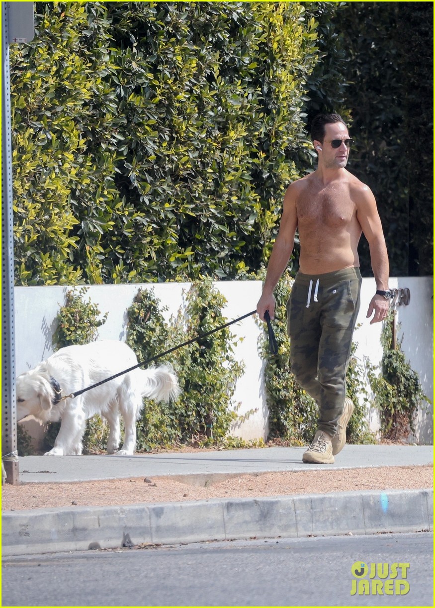 Photo: chris diamantopoulos goes shirtless 23 | Photo 4739819 | Just Jared