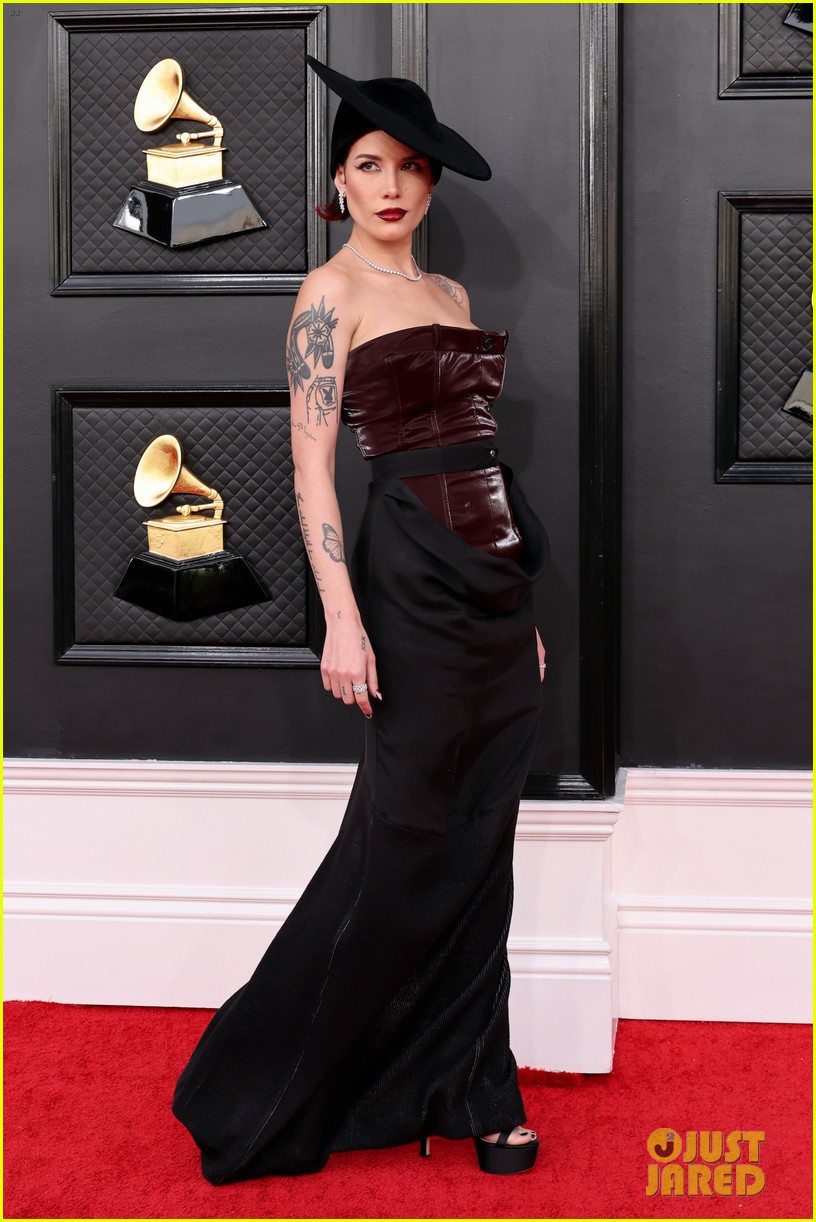 Halsey Hits Grammys 2022 Red Carpet Days After Undergoing Surgery