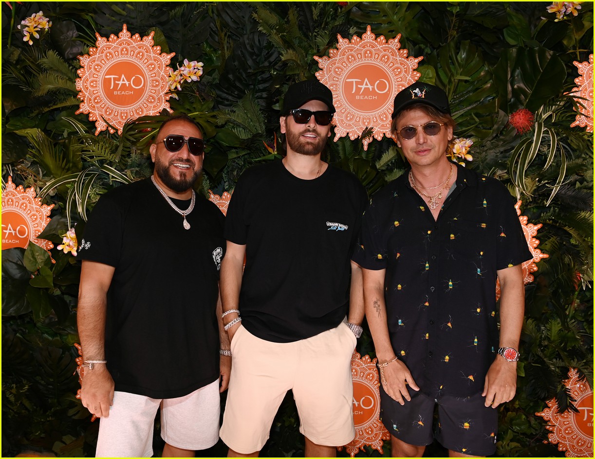 Kendall Jenner Joins Brother Brody, Scott Disick, & More for a Fun