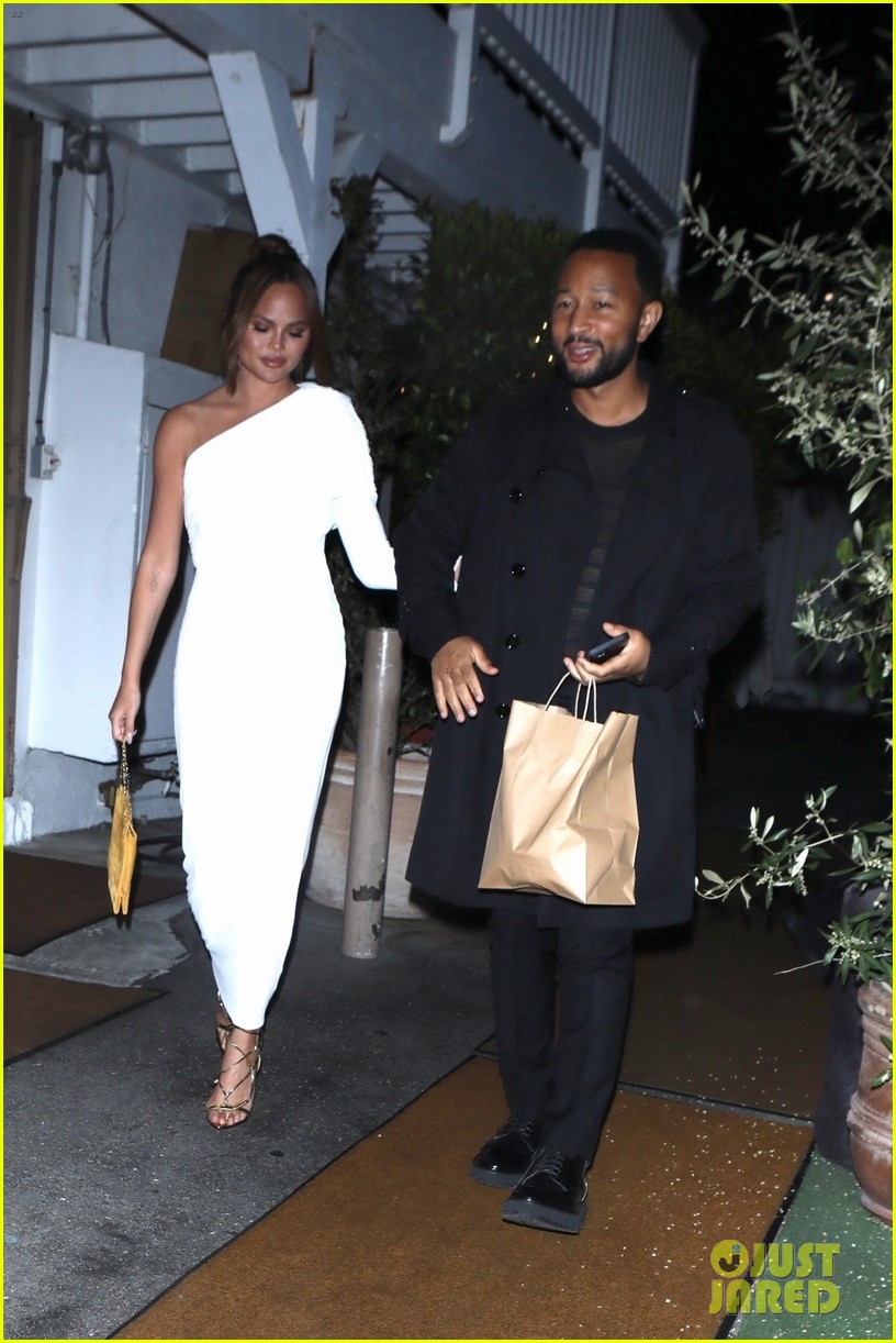 John Legend & Chrissy Teigen Enjoy a Romantic Date Night in Santa