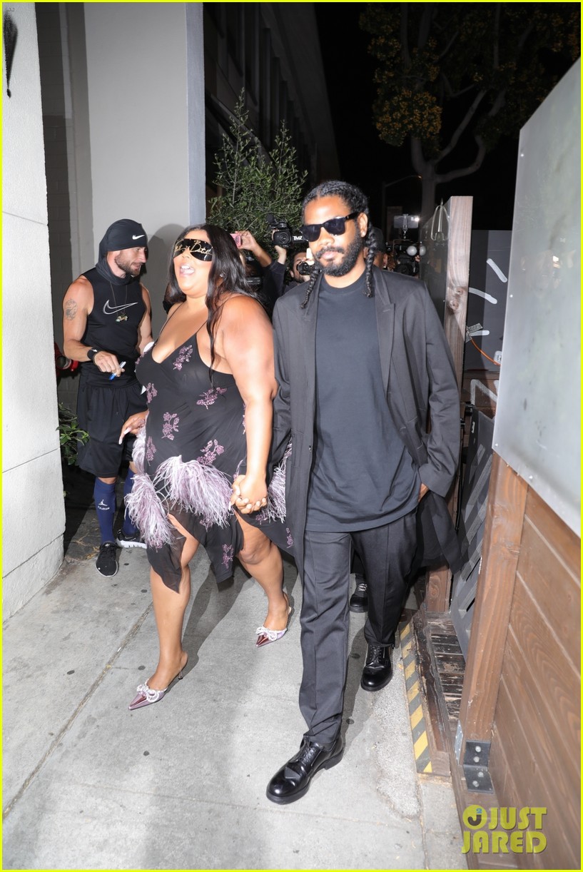 Lizzo Arrives at Her Birthday Party in WeHo with Her Boyfriend! Photo