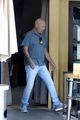 bruce willis rare lunch outing after aphasia diagnosis 11