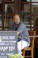 bruce willis rare lunch outing after aphasia diagnosis 31