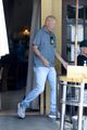 bruce willis rare lunch outing after aphasia diagnosis 38