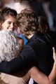 kaia gerber austin butler share passionate kiss at elvis premiere 16