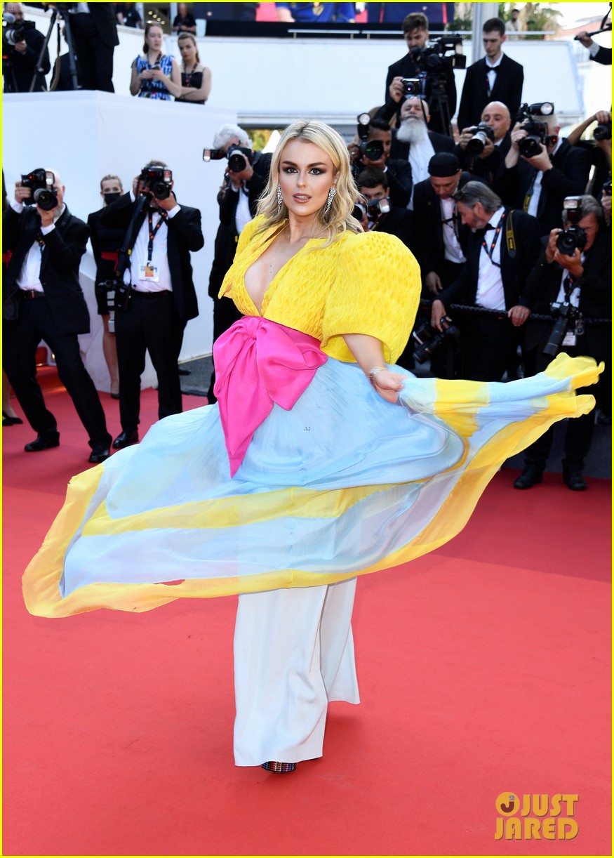 Eva Longoria, Edgar Ramirez, & More Stars Attend Cannes Film Festival
