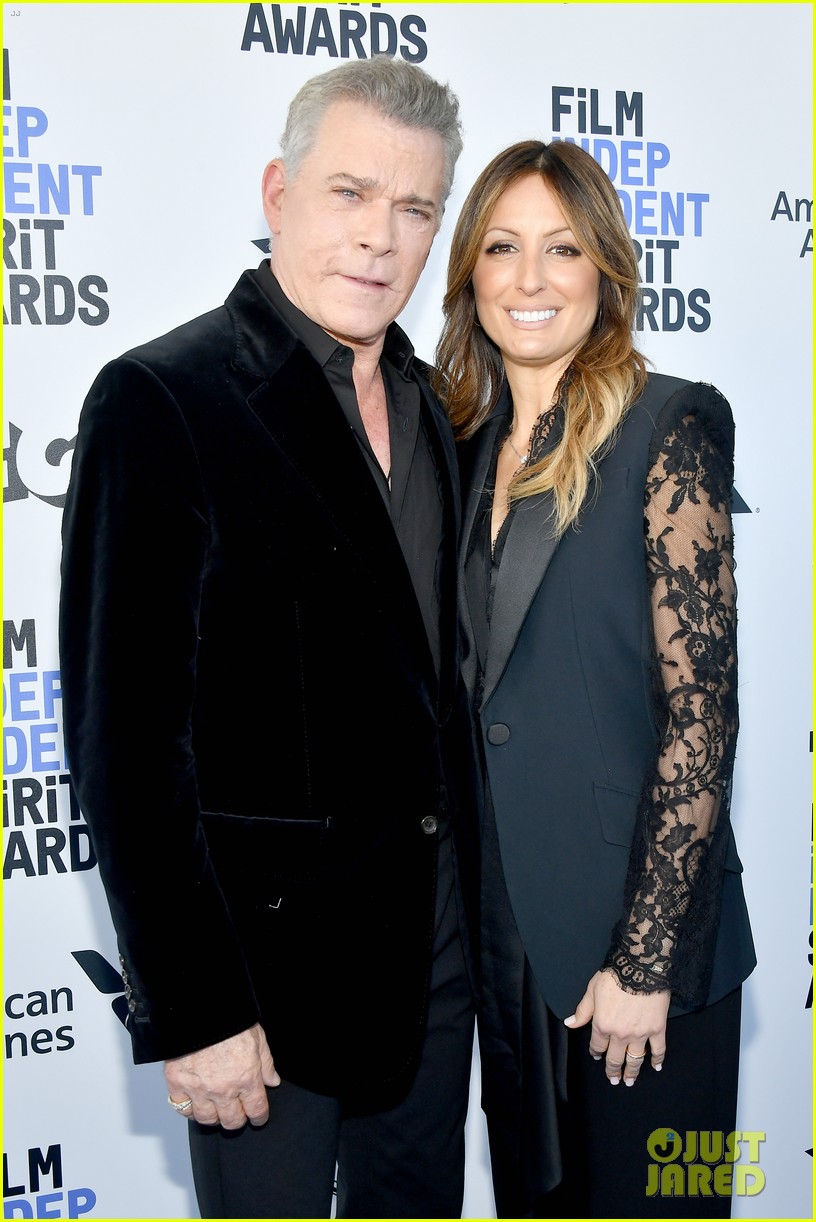 ray liotta fiance speaks out 034766449