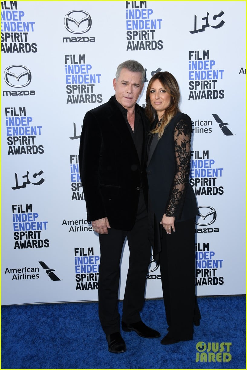 ray liotta fiance speaks out 054766451