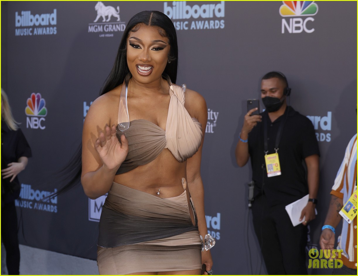 megan thee stallion wins bbmas mary blige sean combs more 034758397
