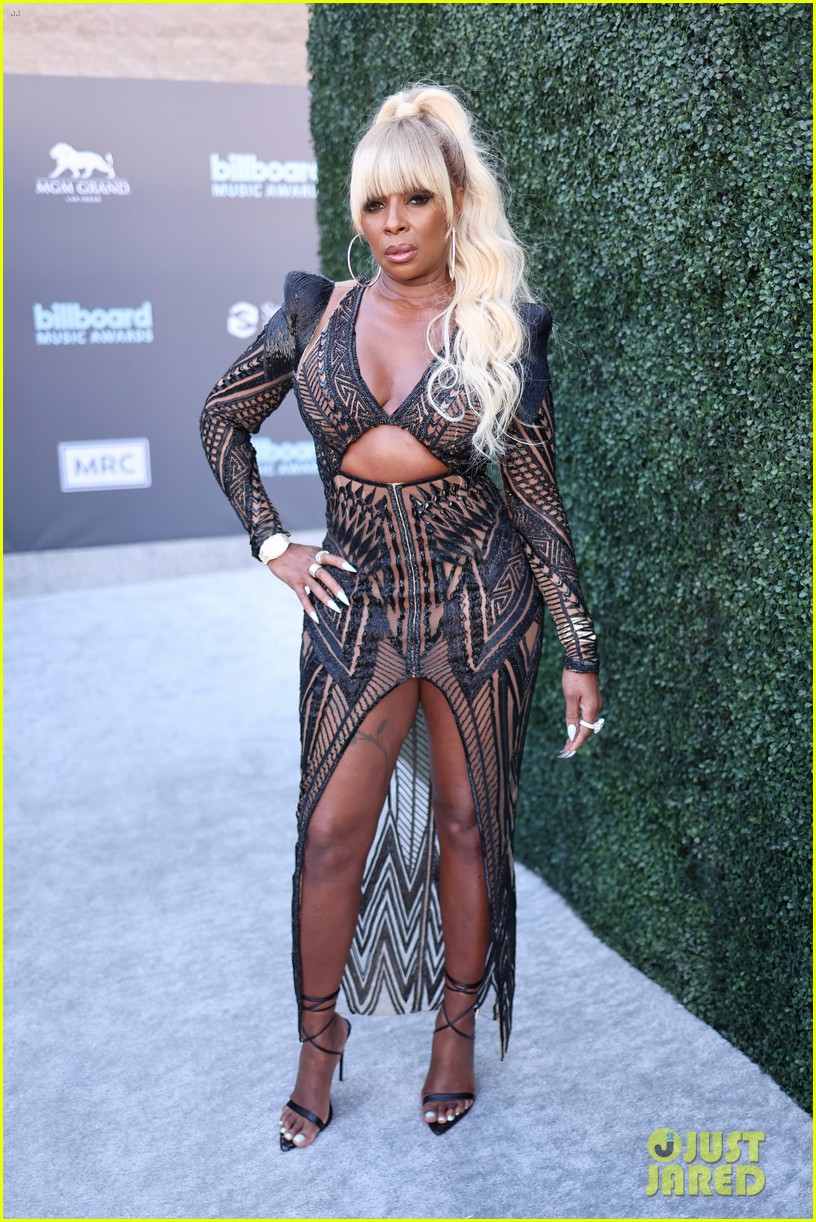 megan thee stallion wins bbmas mary blige sean combs more 644758458