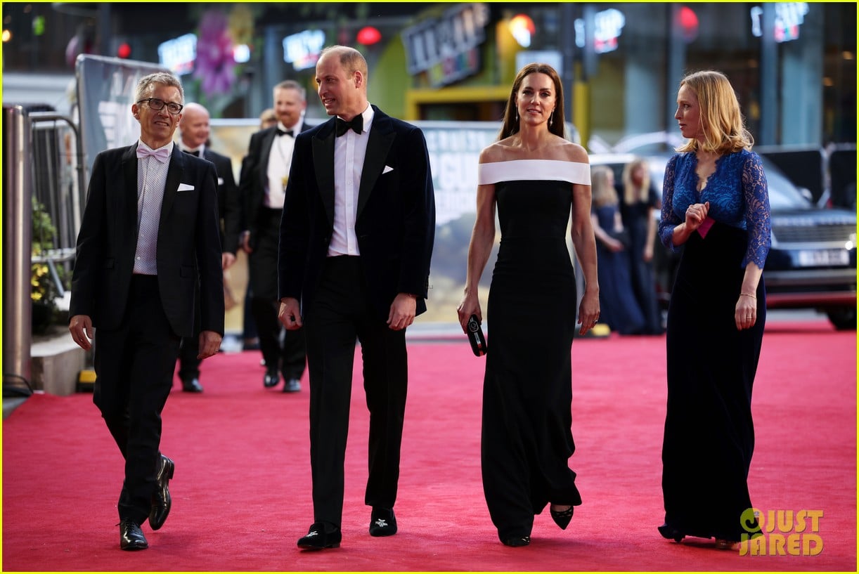 Kate Middleton & Prince William Join Tom Cruise at 'Top Gun' Royal