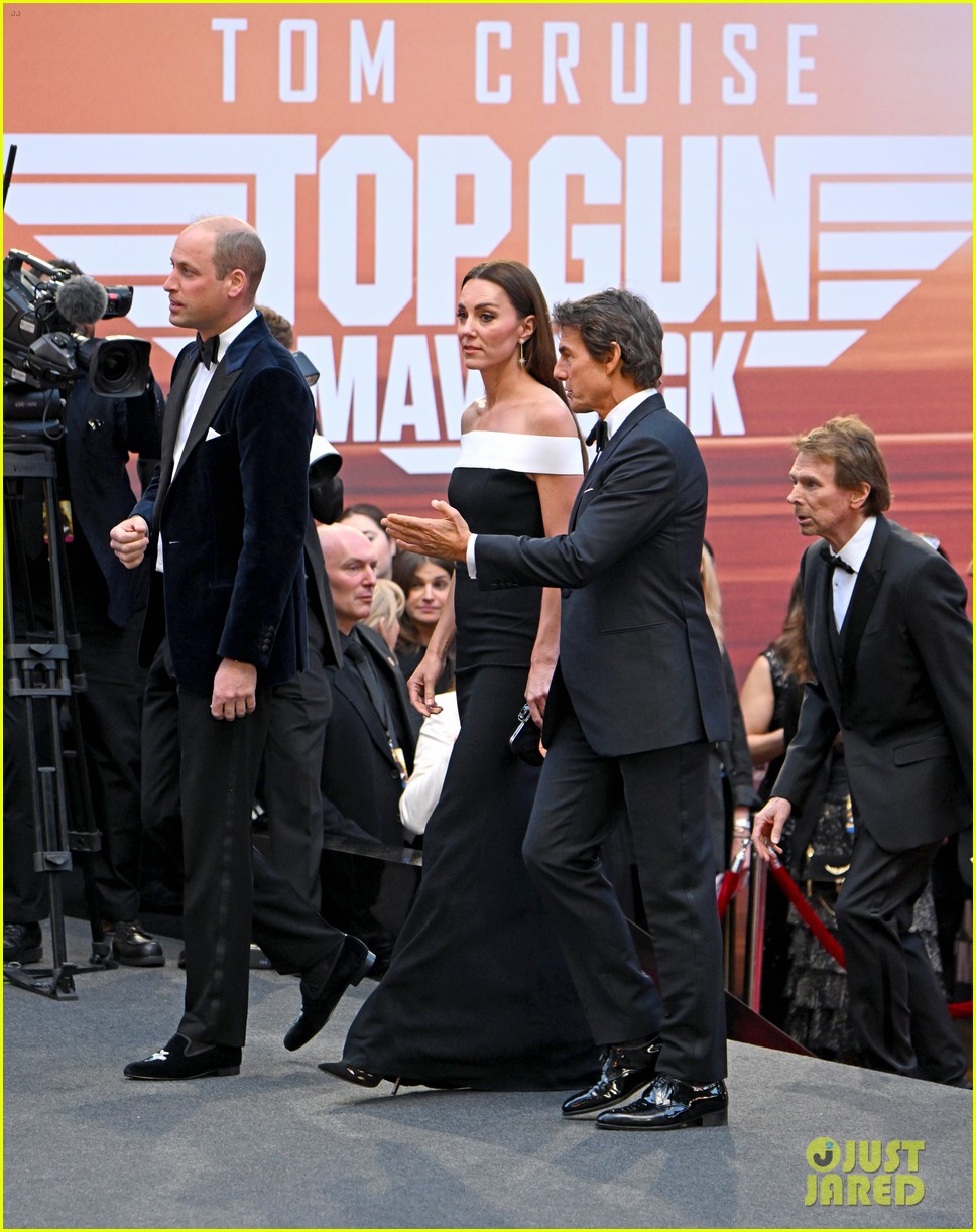 Kate Middleton & Prince William Join Tom Cruise at 'Top Gun' Royal