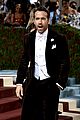 ryan reynolds reacts to blake lively dress reveal 02