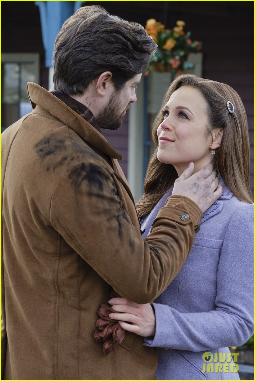 'When Calls The Heart's Season Nine Finale Airs Tonight! Photo 4762387