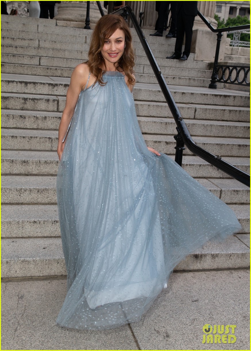 Princess Beatrice & Husband Edoardo Mapelli Mozzi Enjoy a Glam Night