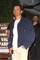 orlando bloom all smiles during night out with friends santa monica 02