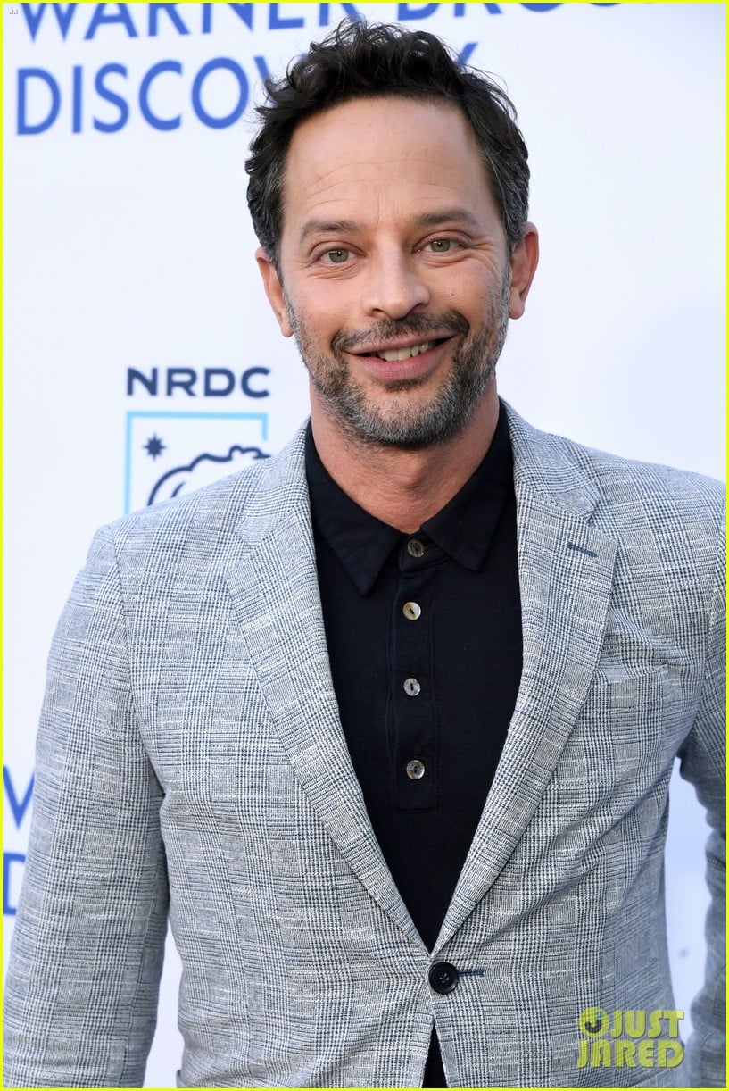 Julia LouisDreyfus Reunites with 'Veep' CoStar Tony Hale at NRDC's Night of Comedy Benefit