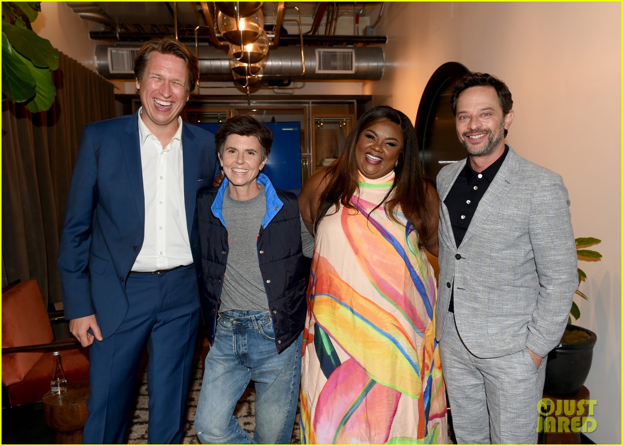 Julia LouisDreyfus Reunites with 'Veep' CoStar Tony Hale at NRDC's Night of Comedy Benefit