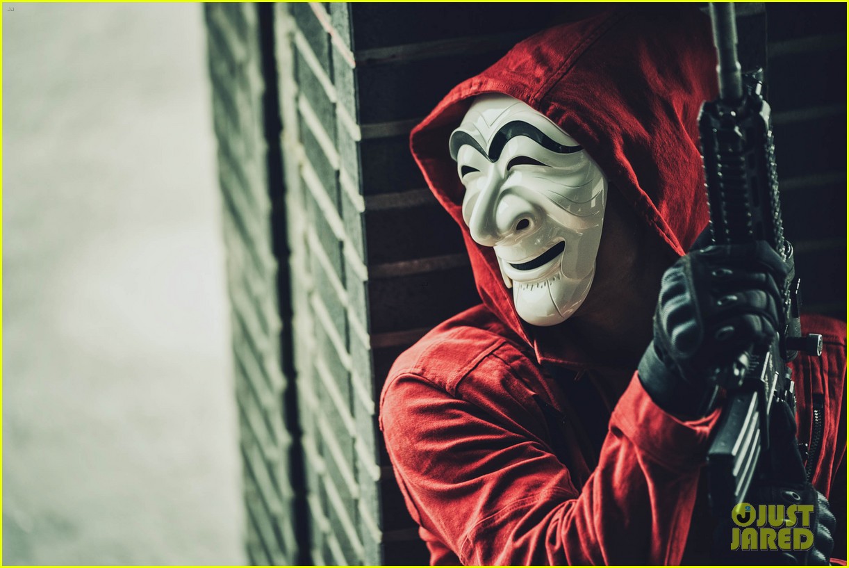 Netflix Delivers Thrilling New Trailer For 'Money Heist Korea' Watch