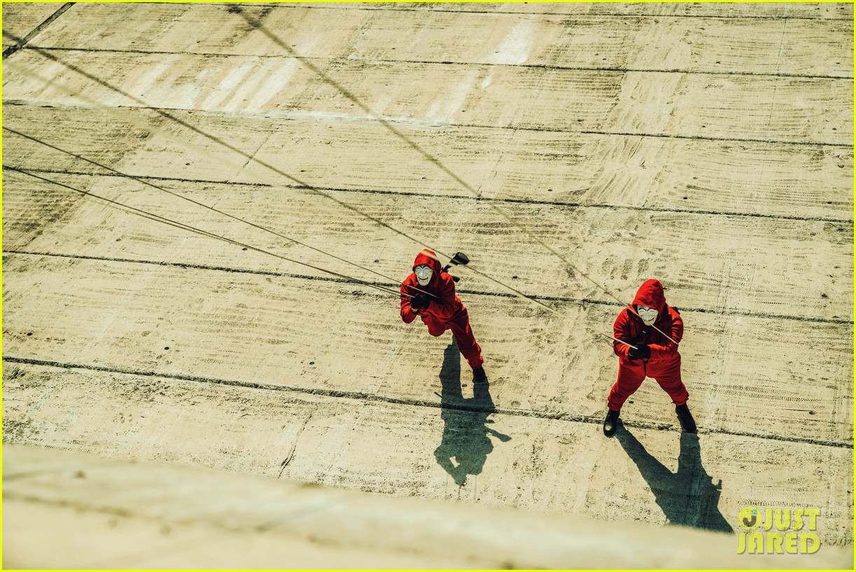 Netflix Delivers Thrilling New Trailer For 'Money Heist Korea' Watch