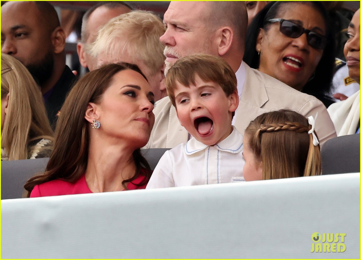 Prince William & Kate Middleton Poke Fun at Prince Louis' Funny Faces  During Platinum Jubilee: Photo 4770760 | Kate Middleton, Prince Louis, Prince  William Pictures | Just Jared
