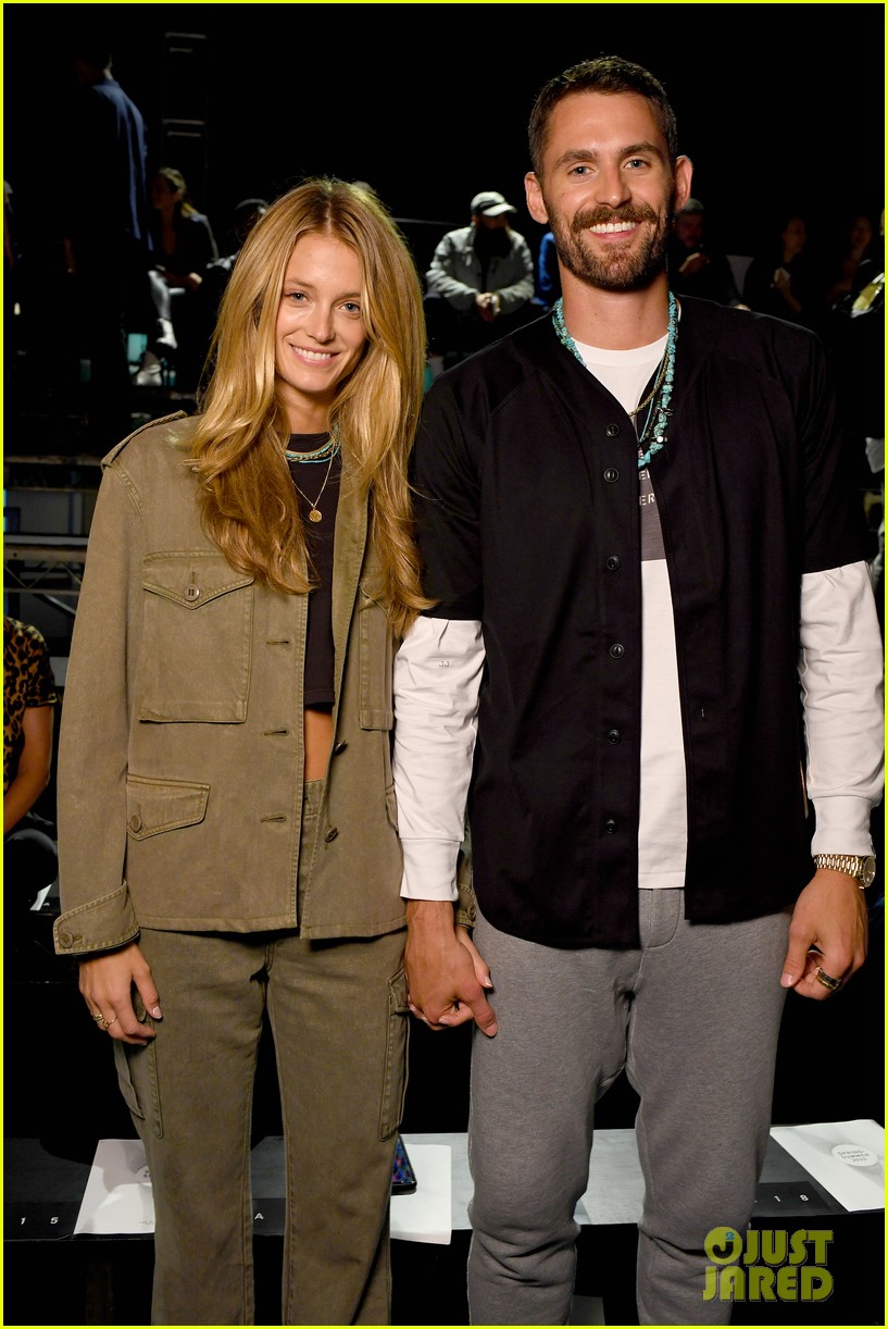 kevin love marries kate bock great gatsby themed wedding 024782034