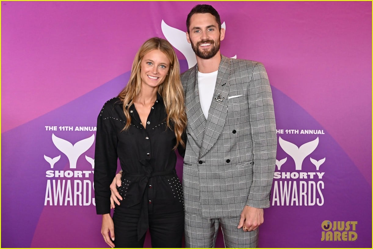 kevin love marries kate bock great gatsby themed wedding 064782038