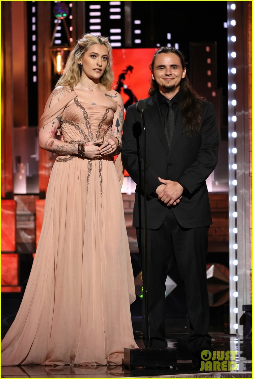 Paris & Prince Jackson Introduce 'MJ The Musical' Performance at Tony