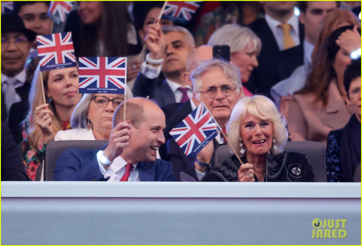 Prince William, Kate Middleton, & Their Kids Join More Royal Family