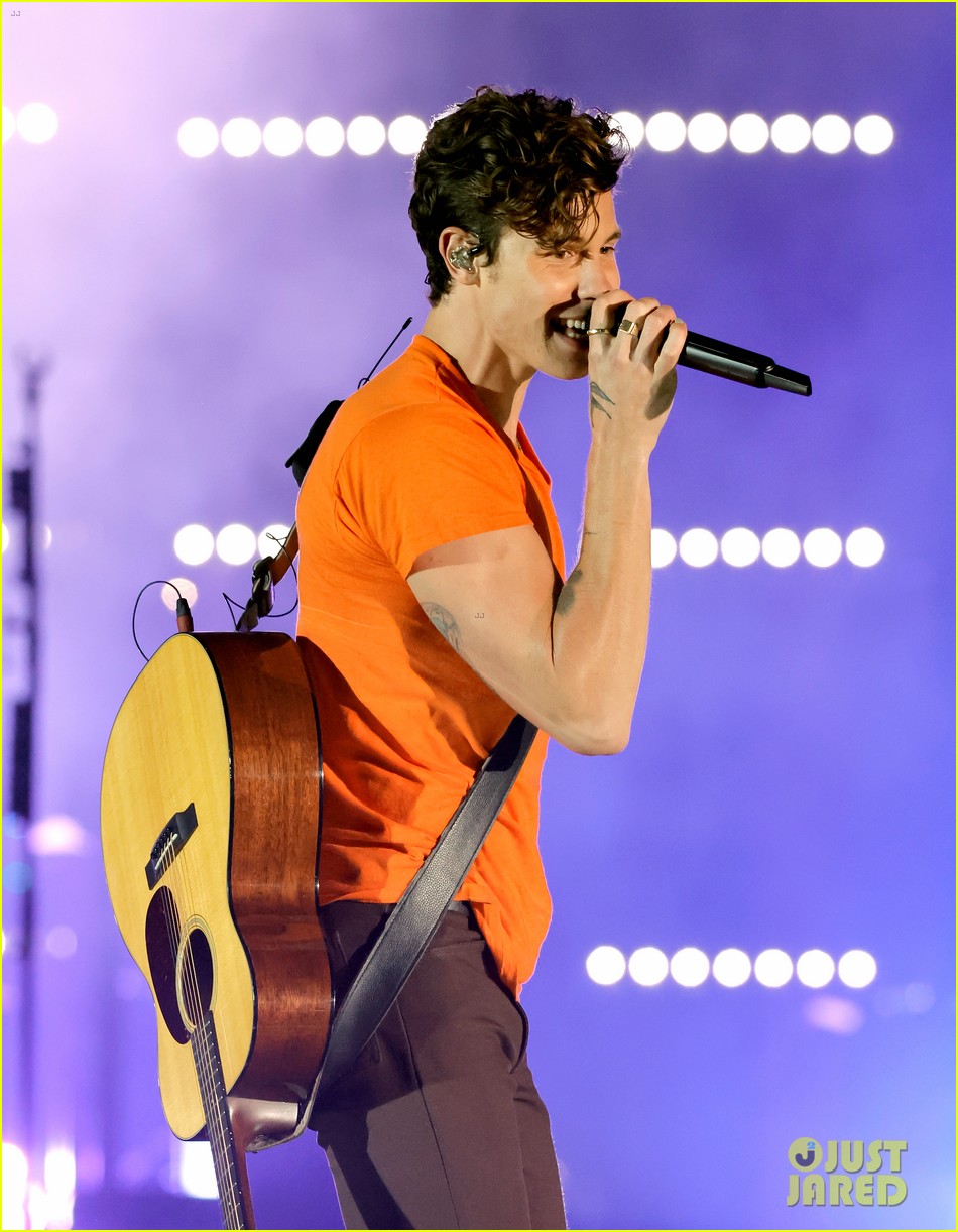 Shawn Mendes Wore Orange Shirt to Wango Tango Festival 2022 for a Very Important Reason Photo
